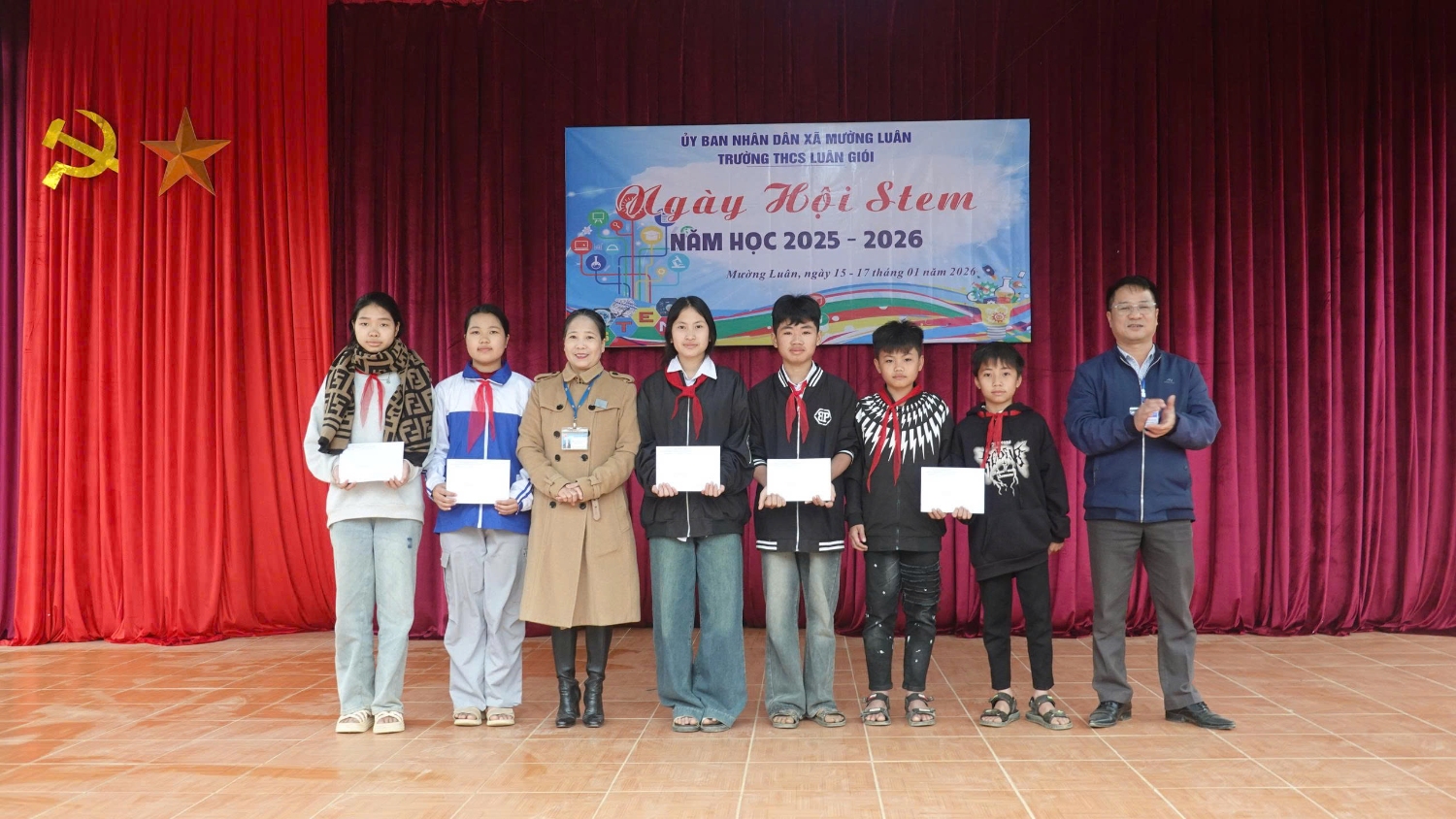 z7439155818840 fb990ea885453f0f2e7636ec31cf04a1