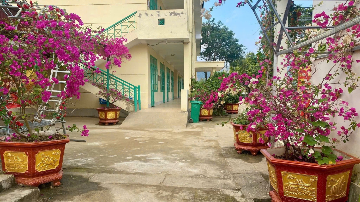 gen h z7561478715501 40aa79757044f189fe93178b7b3c37f8